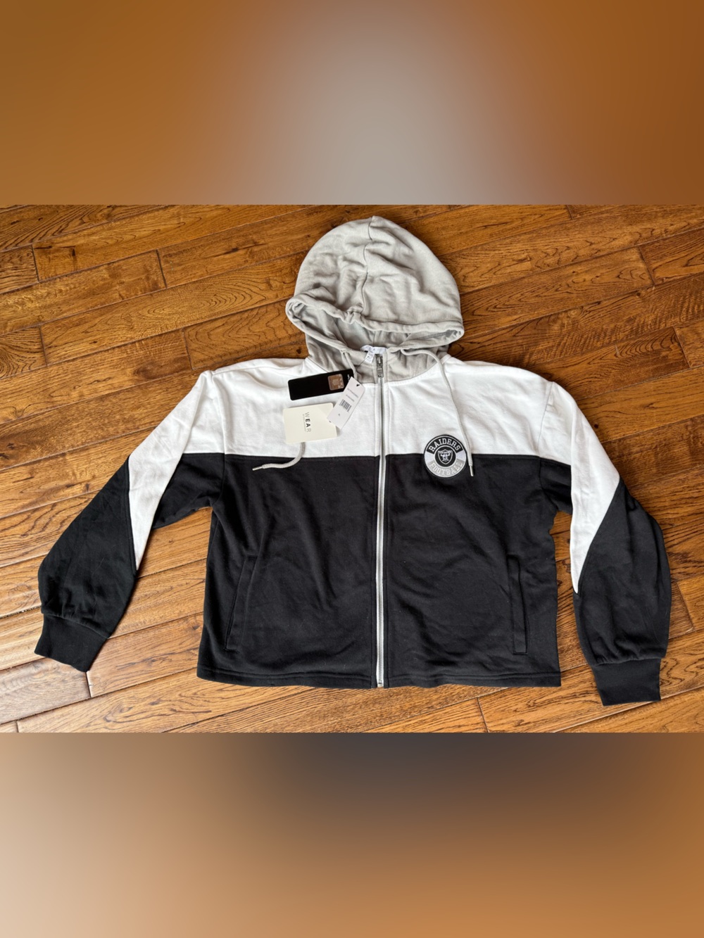 NWT NFL WEAR by Erin Andrews Las Vegas Raiders Zip Hoodie Women’s XL